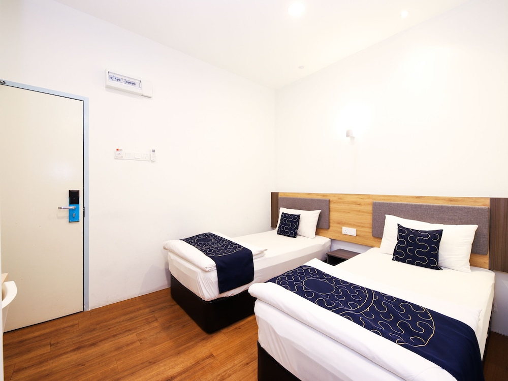 capital o 1225 agape hotel selayang