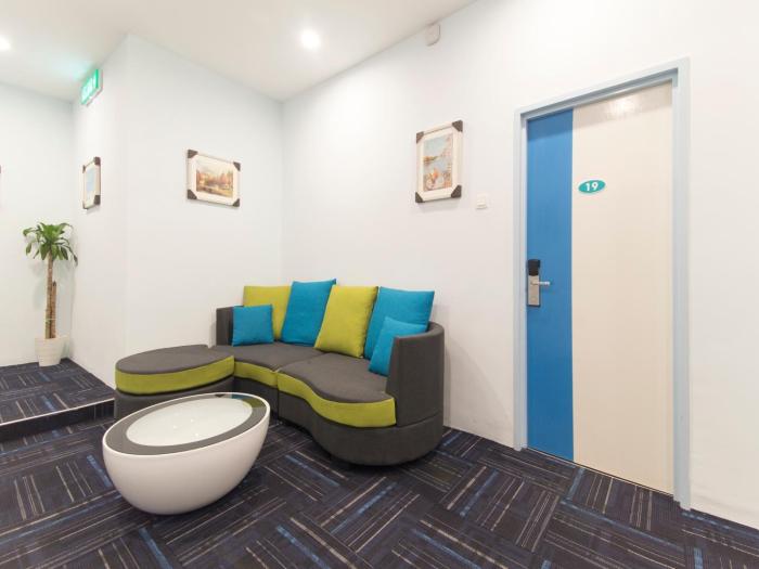 capital o 1225 agape hotel selayang