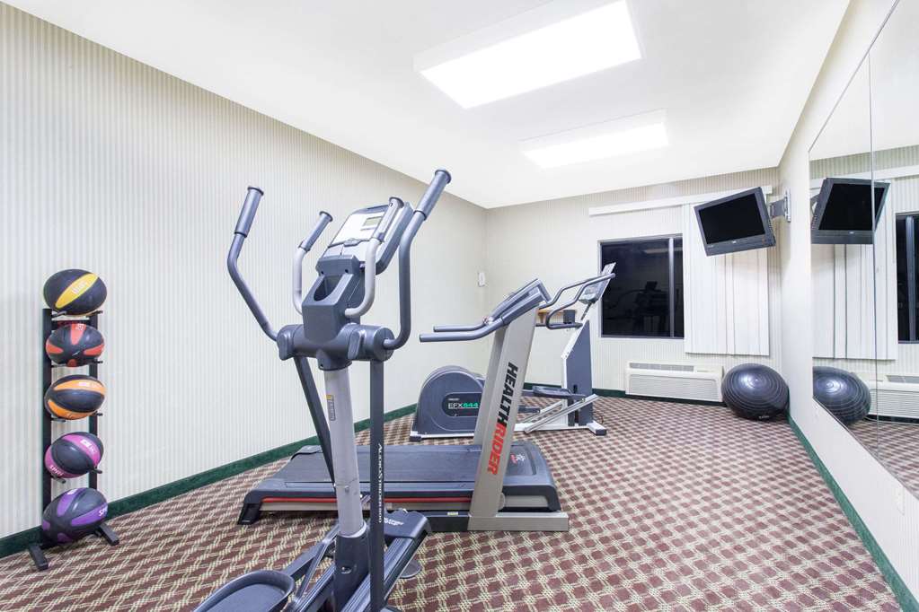 days inn and suites by wyndham seaford