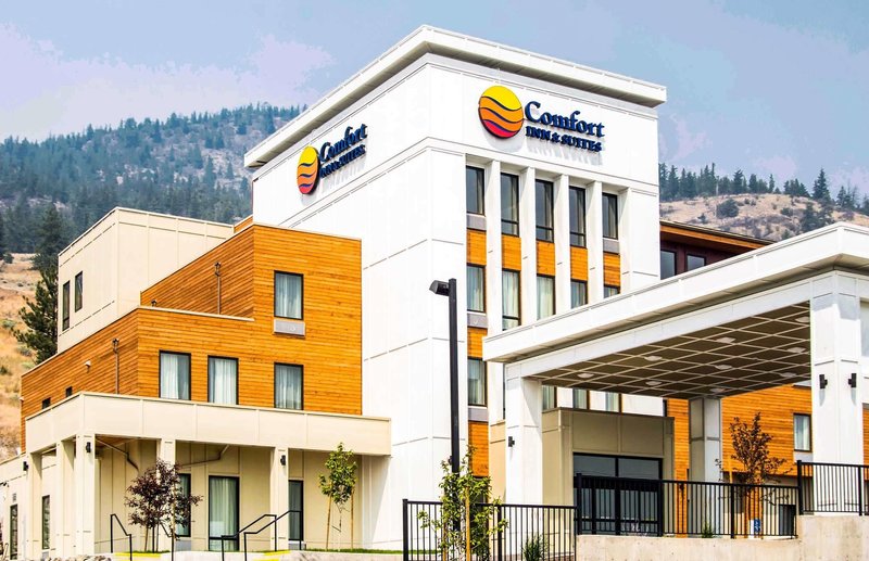 comfort inn and suites