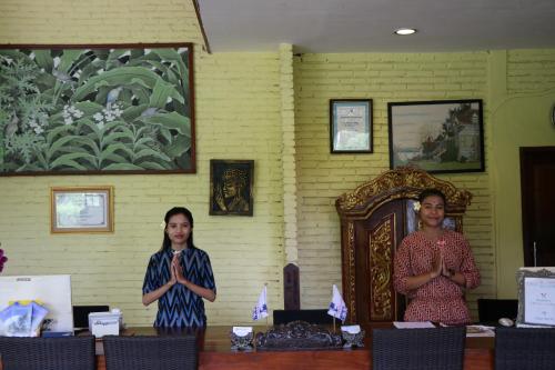 puri bunga senggigi