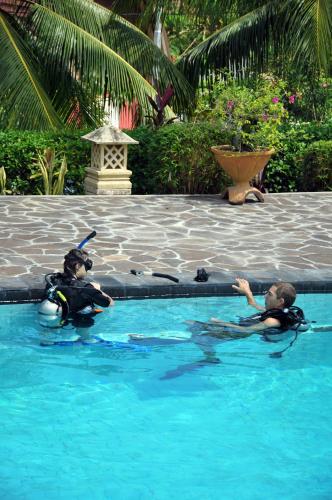 puri bunga senggigi