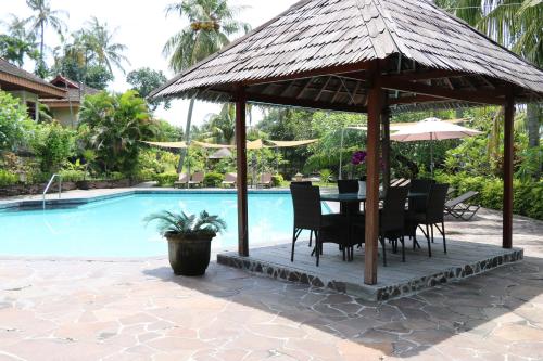 puri bunga senggigi