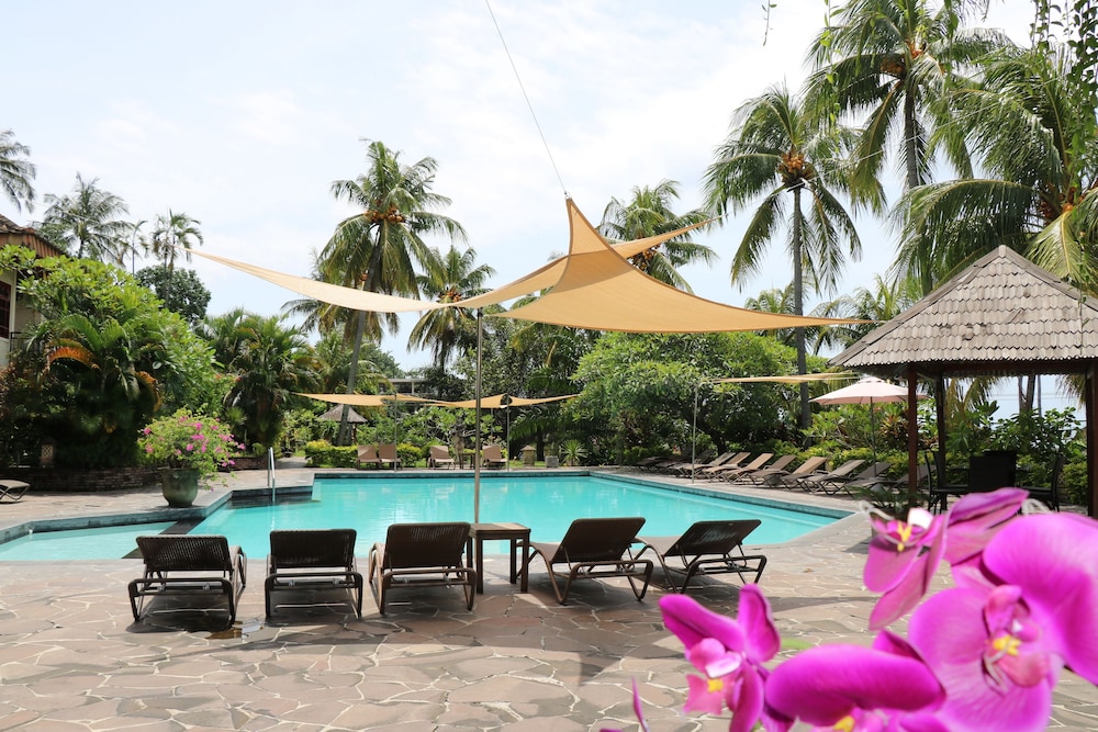puri bunga senggigi