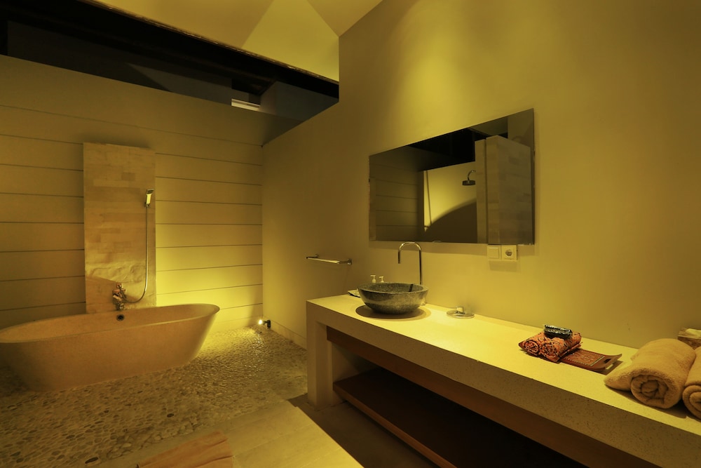 living asia resort and spa