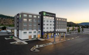 Holiday Inn Express & Suites Kelowna - East By Ihg,East Kelowna>>British Columbia,3 star