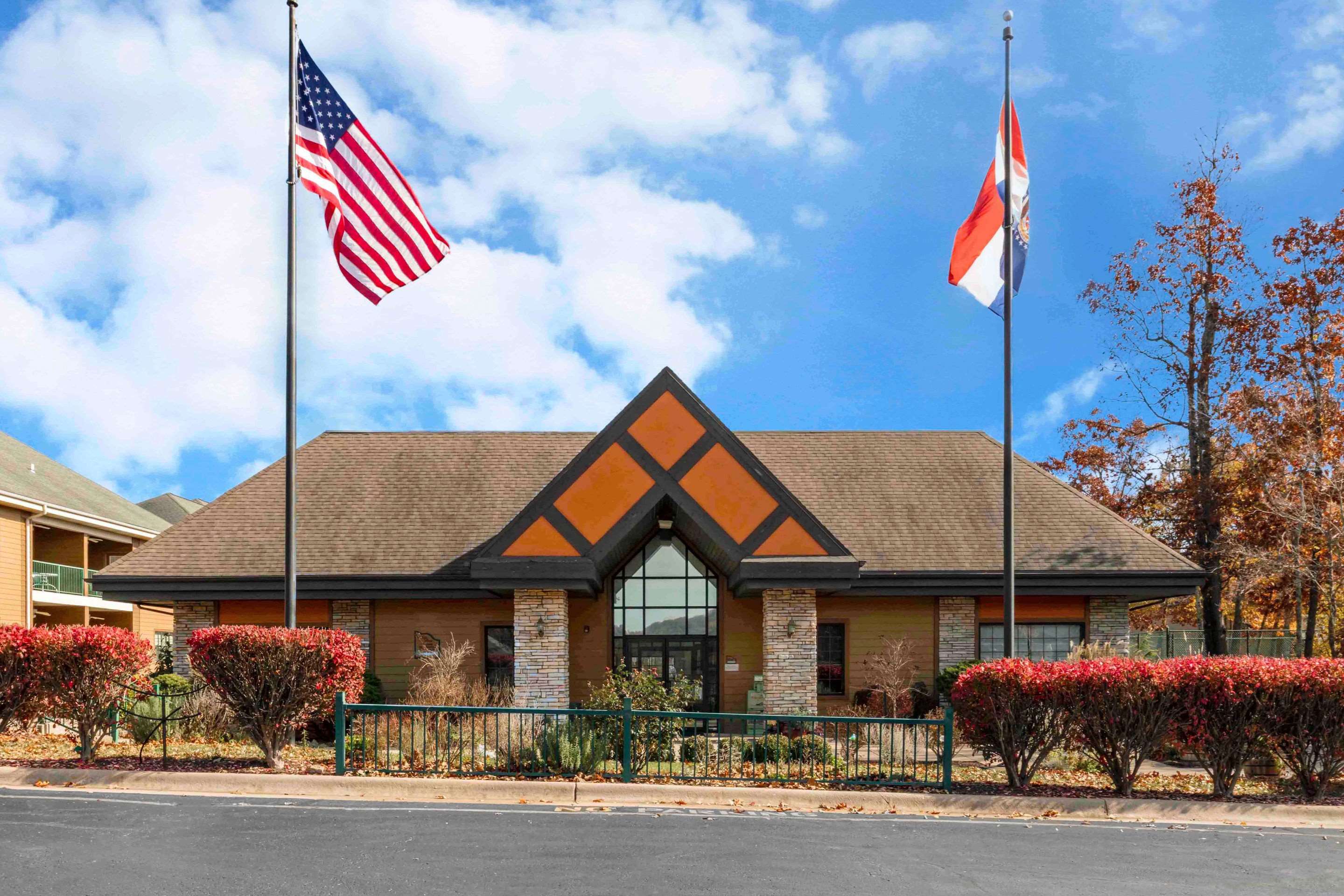hilton vacation club the falls village branson