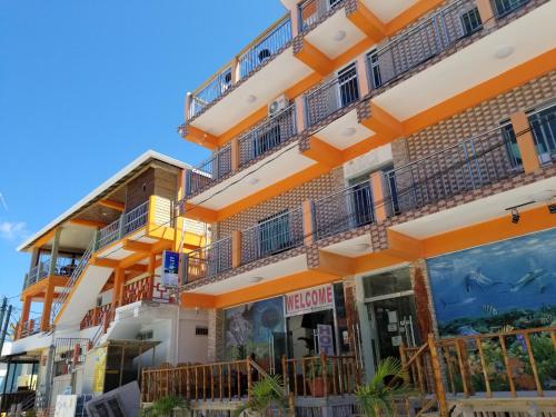 Enjoy Hotel,Caye Caulker>>Belize,3 star