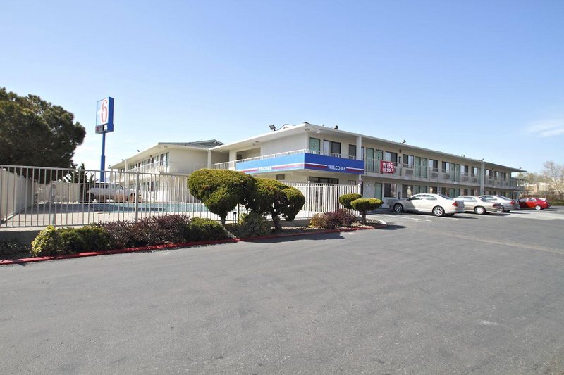 motel 6 reno