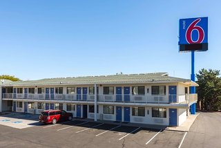 motel 6 reno