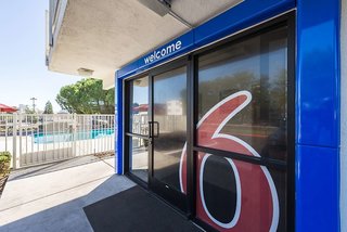 motel 6 reno