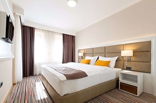 hotel tesla smart stay