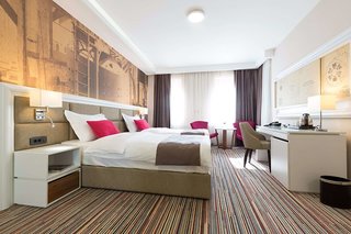 hotel tesla smart stay