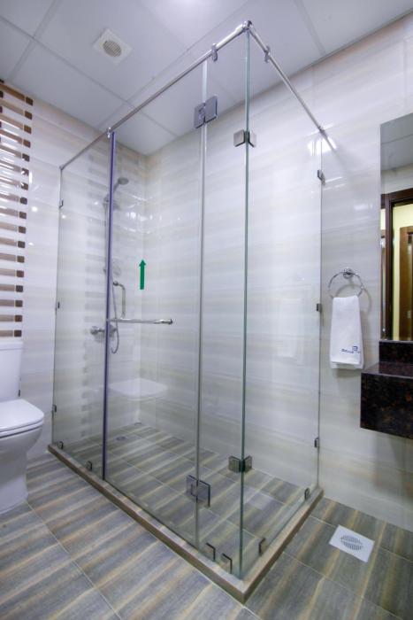 belle tower luxury apartments