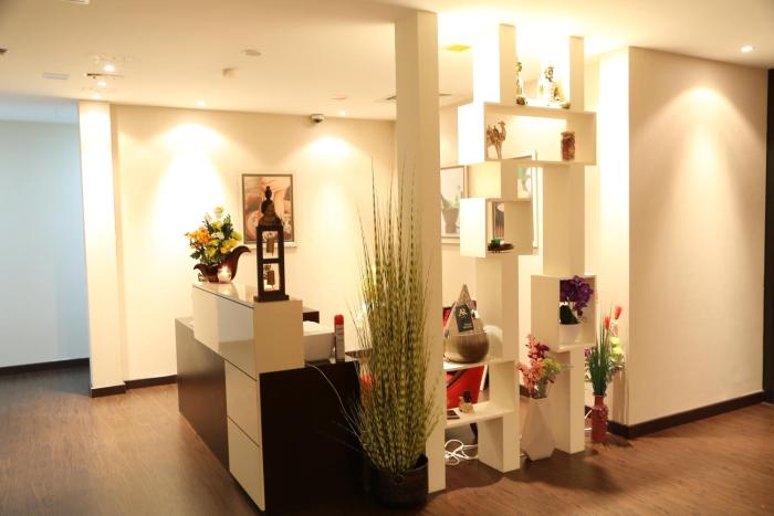 belle tower luxury apartments