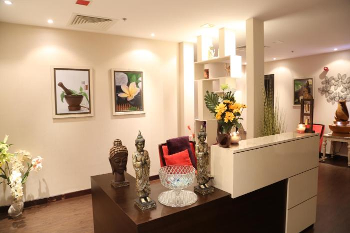 belle tower luxury apartments