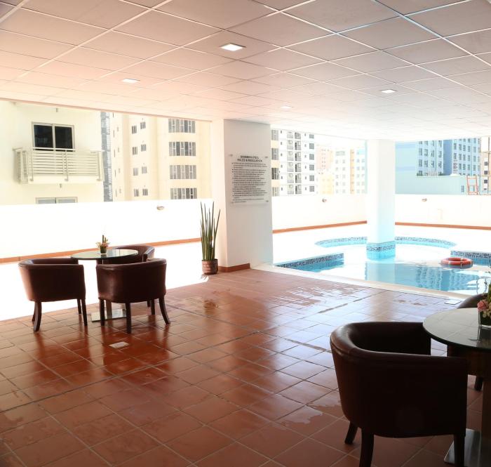 belle tower luxury apartments
