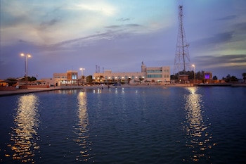bahrain beach bay resort