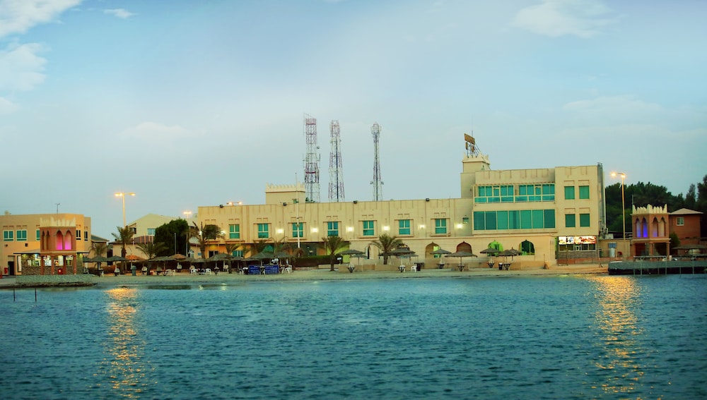 bahrain beach bay resort