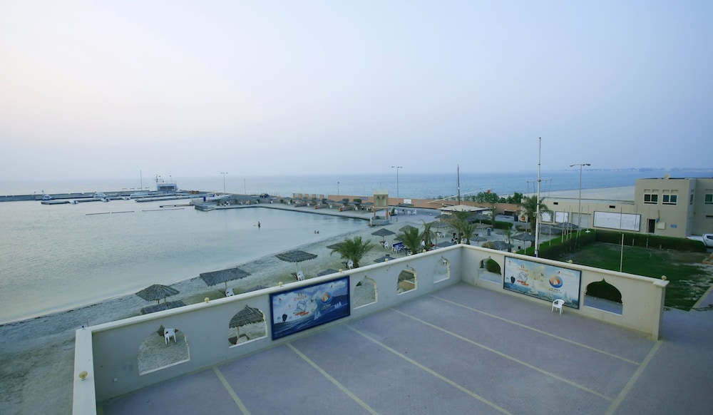 bahrain beach bay resort