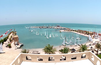 bahrain beach bay resort