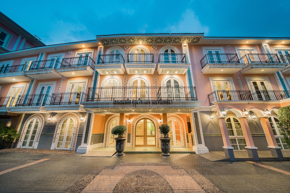 la petite salil sukhumvit thonglor 1