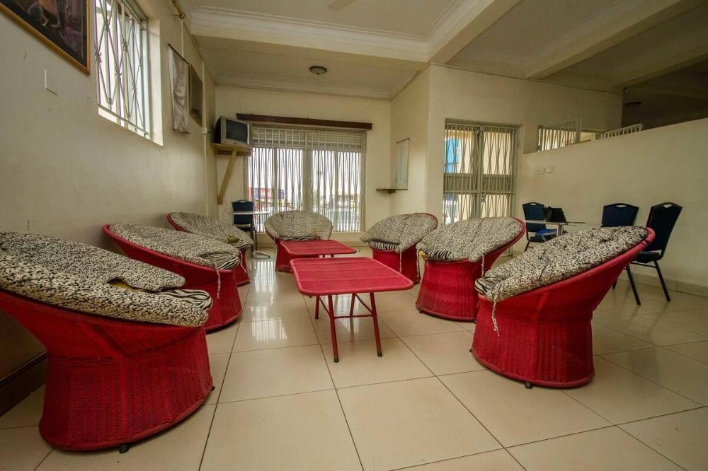 town lodge tororo