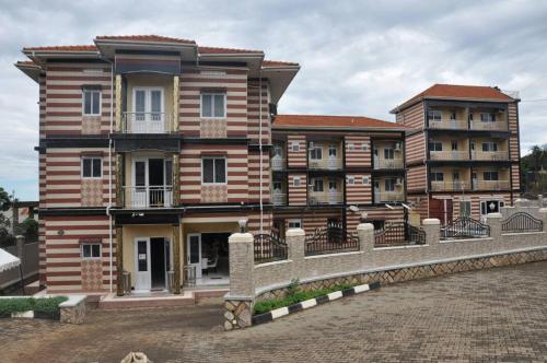 Innophine Hotel 790,Kampala>>Entebbe,3 star