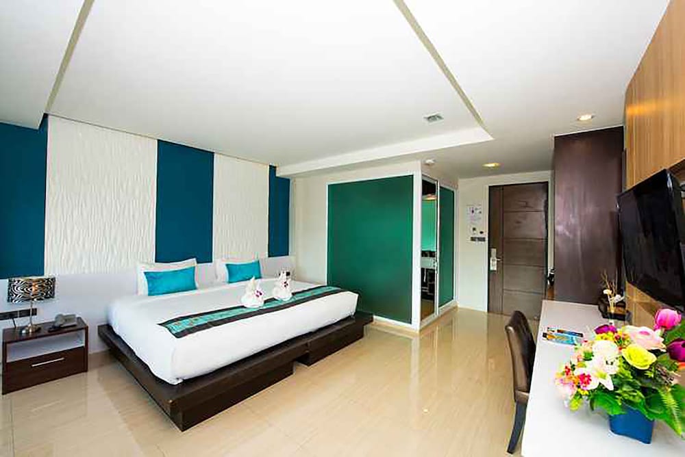 the nice hotel