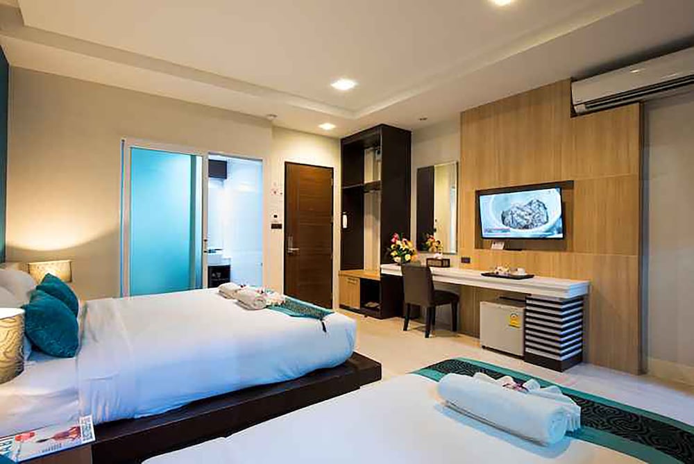 the nice hotel