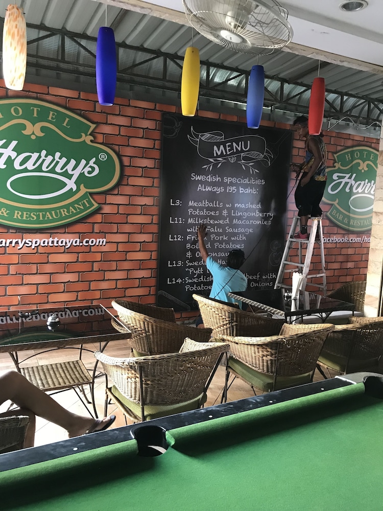 harrys hotel bar and restaurant