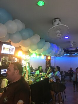 harrys hotel bar and restaurant