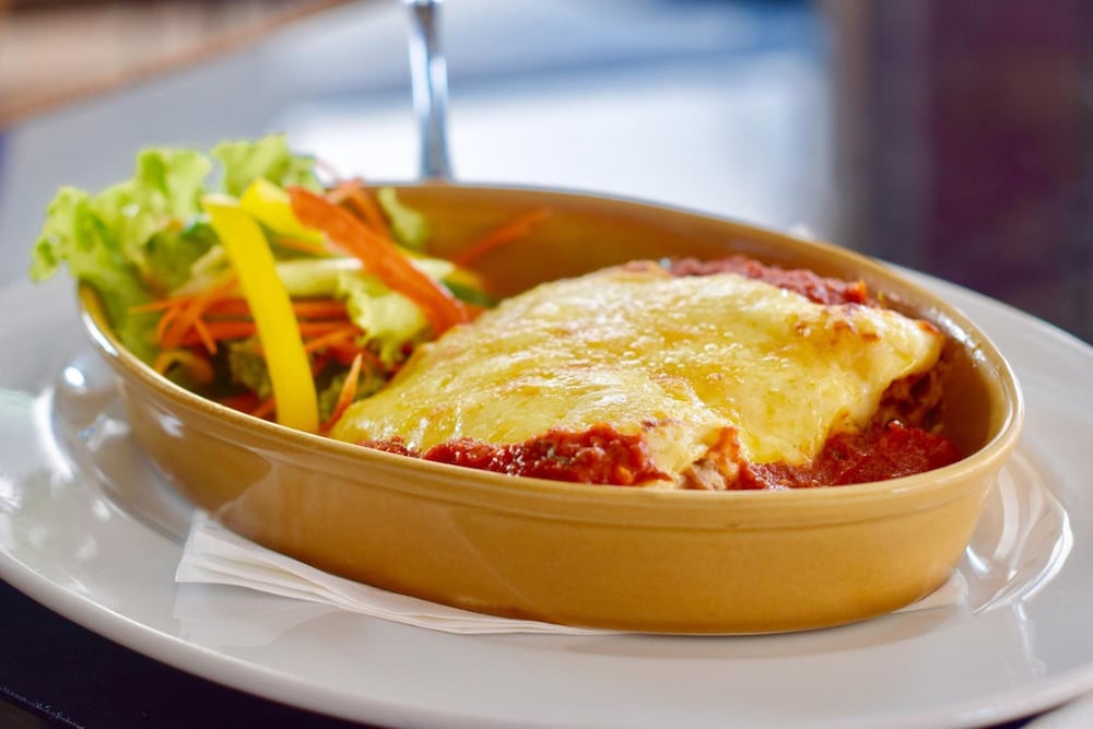 harrys hotel bar and restaurant