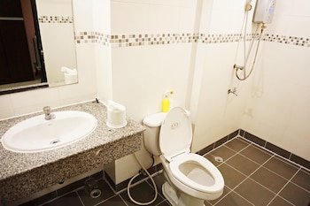 diamond bangkok apartment