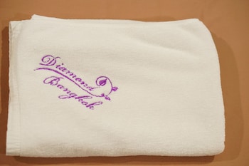 diamond bangkok apartment