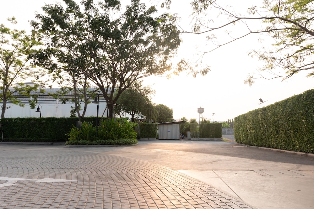 the park nine hotel suvarnabhumi