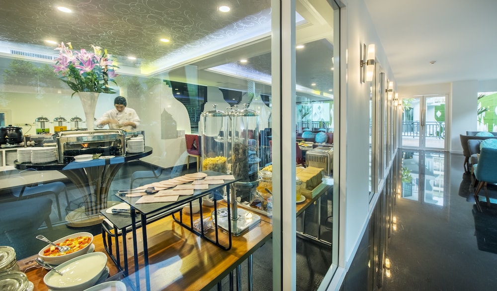 anajak bangkok hotel