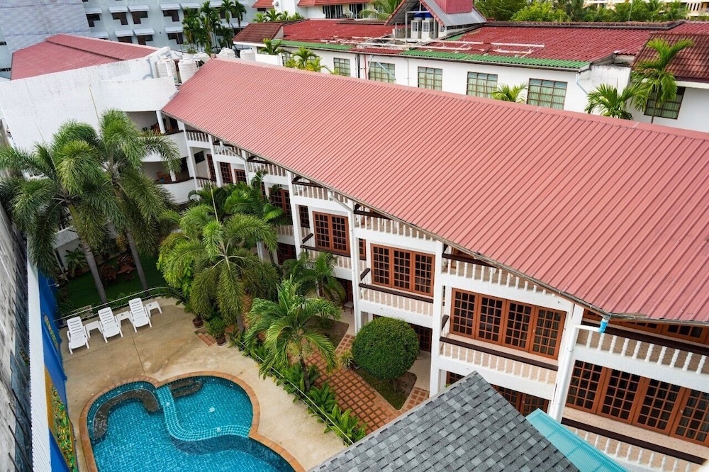 neptuna hotel by maduzi