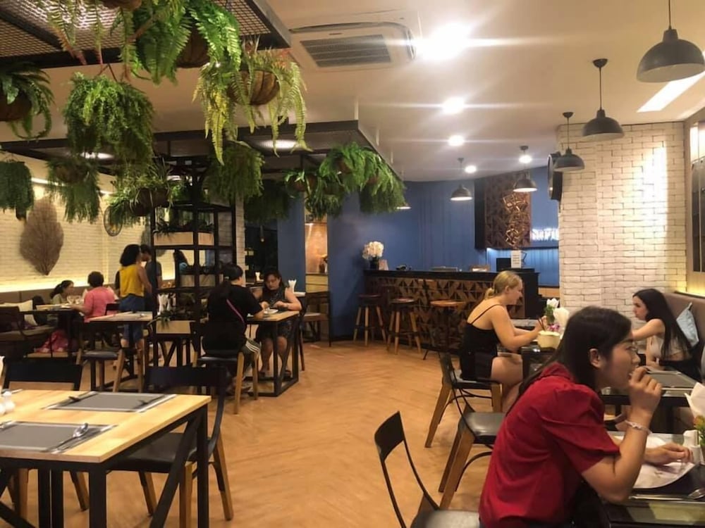 neptuna hotel by maduzi