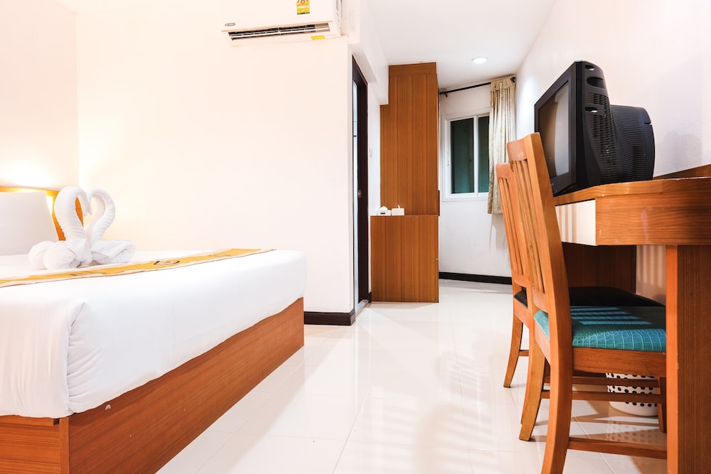 neptuna hotel by maduzi