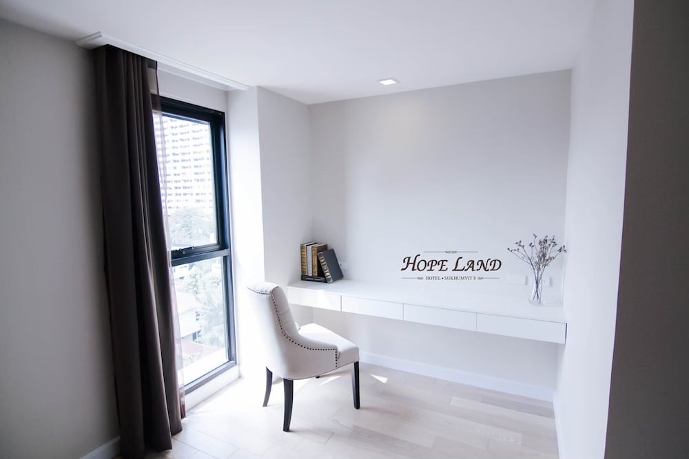 hope land hotel sukhumvit 8