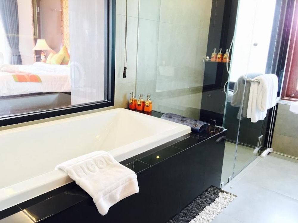 elegancy resort hua hin