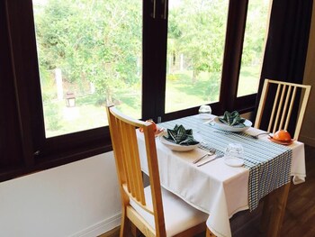 elegancy resort hua hin