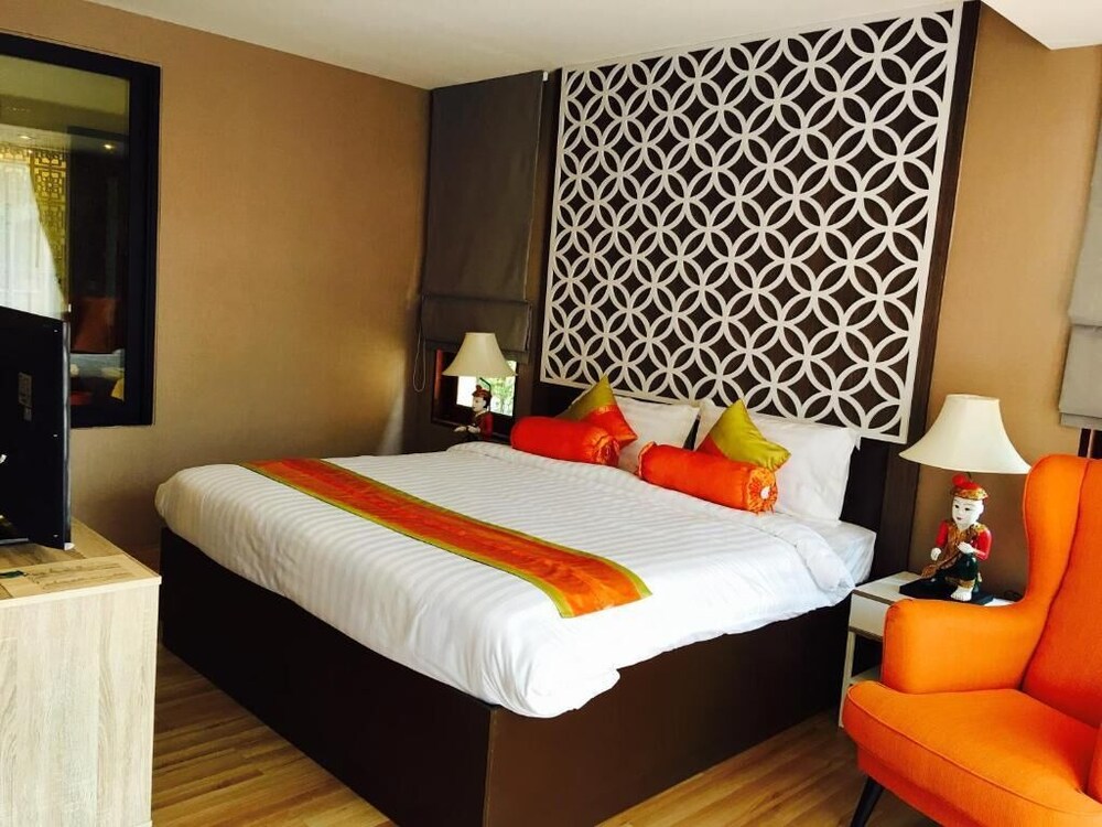 elegancy resort hua hin