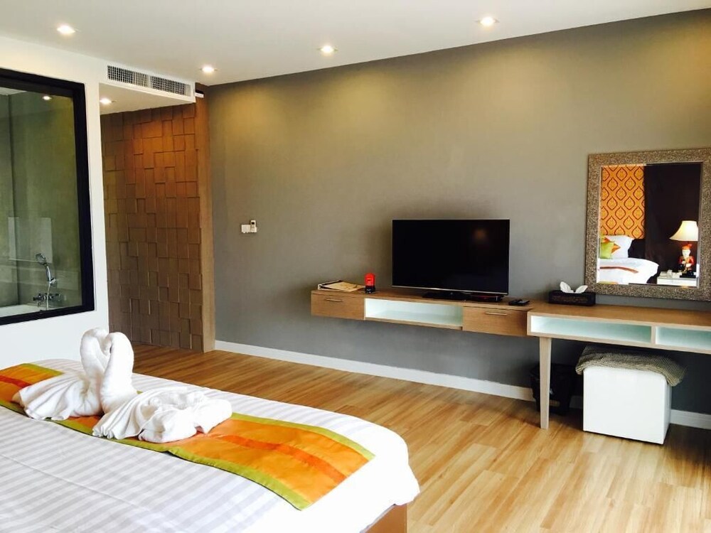 elegancy resort hua hin