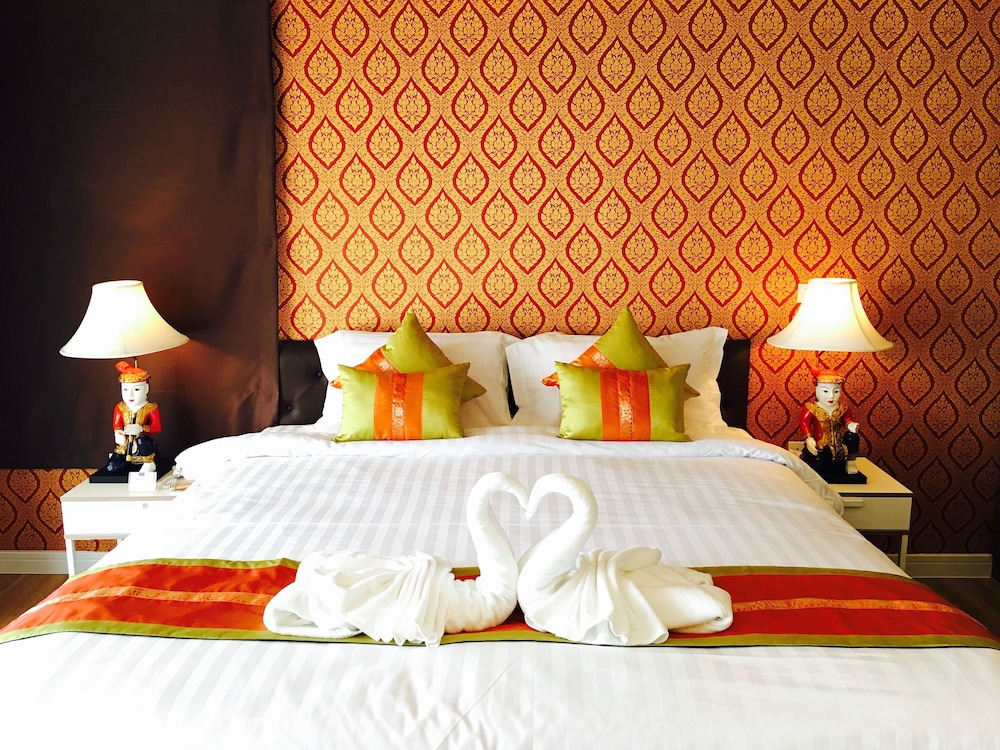 elegancy resort hua hin