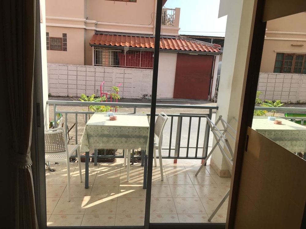 baan pak i un hua hin