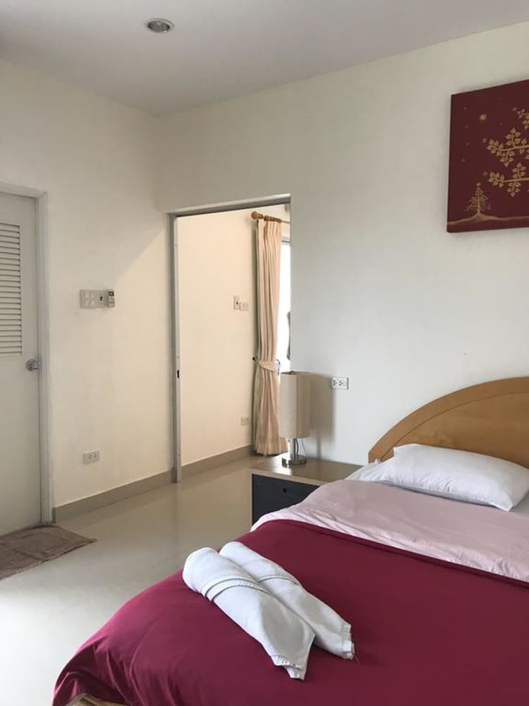 baan pak i un hua hin