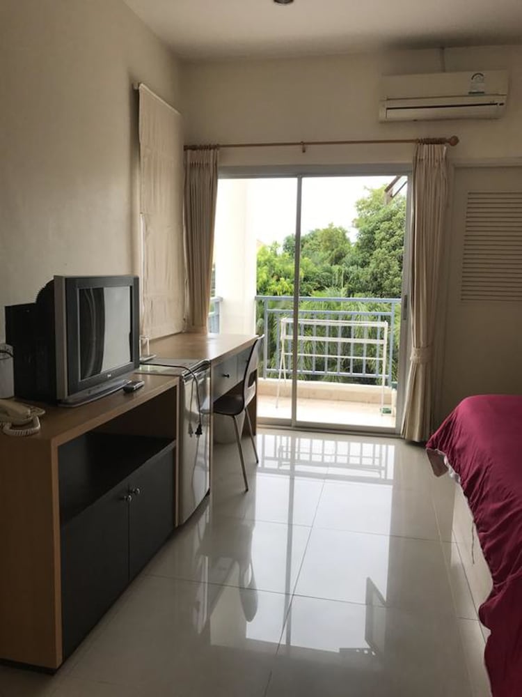 baan pak i un hua hin