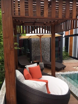 bukit pool villas